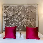 Dona Elvira Suites Cathedral