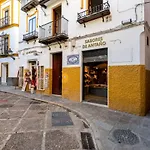 Dona Elvira Suites Cathedral